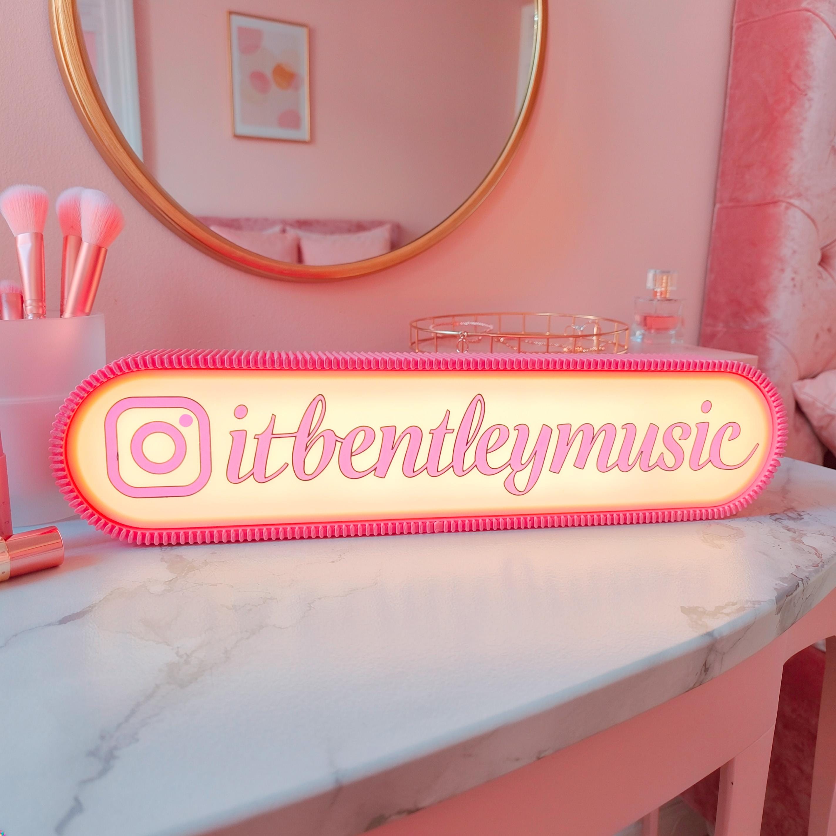 Custom Instagram Gift Sign Lightbox With NFC
